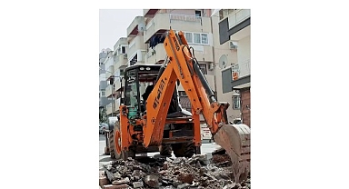 Çamlıca Sokak’ta yol yenileme ve altyapı çalışmaları hız kesmeden sürüyor