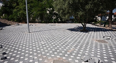 Çeşme Belediyesinden park ve spor alanlarında kapsamlı yenileme