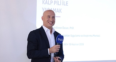 DEÜ Bilim Kafe Sohbetleri'nin 8'inci Buluşmasında “Kalp Pili ile Yaşamak” Konuşuldu