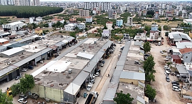 Döşemealtı’nda kanalizasyon ve asfalt çalışmaları eş zamanlı sürüyor