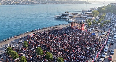 Dünya Kupası Coşkusu İstanbul’un Meydanlarına Taşındı