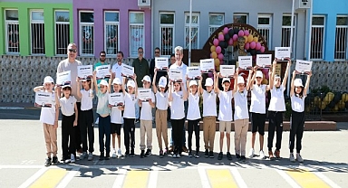 Geleceğin Şampiyon Tenisçileri Osmangazi’de Yetişiyor