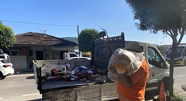 Gemlik’te Sağlıksız Gıda Deposuna Zabıta Baskını