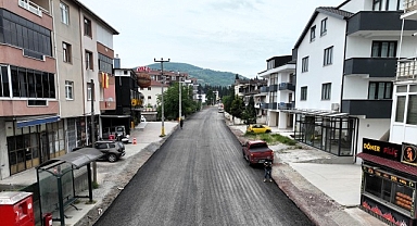 Gölcük Adnan Menderes Caddesi’nde yoğun tempo 