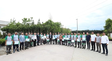 İnegöl Belediyesi’nde 19 Personele Bahçıvanlık Sertifikası Verildi