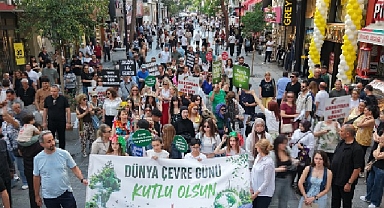 Karşıyaka ‘Dünya Çevre Günü’nü farkındalık etkinlikleriyle kutladı
