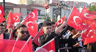 Keçiören’de Millî Heyecan Dev Ekranda Yaşandı