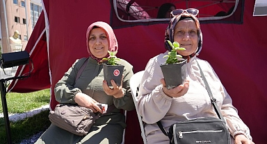 Keçiören'de Uyuşturucuyla Mücadele Günü Kapsamında Fidan ve Fide Dağıtıldı