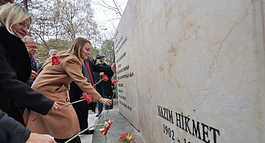 Konak’tan usta şairlere vefa: Nazım Hikmet ve Ahmed Arif Konak’ta anılacak