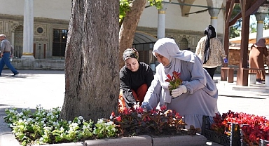 Ortak değerlere gönülden hizmet
