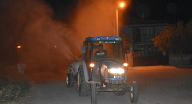 Salihli’de Sinek Yoğunluğuna Karşı İlaçlama Çalışmaları Yoğunlaştırıldı