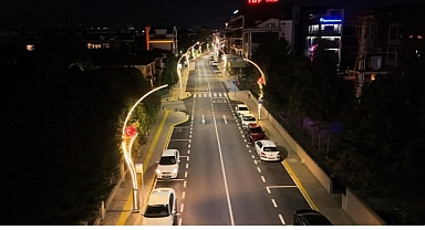 Uçak pistine dönen cadde esnafından Büyükakın’a teşekkür