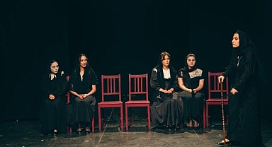 Yeditepe Üniversitesi Öğrencilerinden ‘Bernarda Alba’nın Evi’ Tiyatrosu