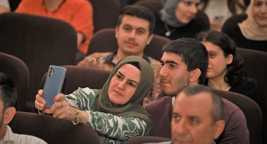 Yeşilçam Oyunu Keçiören’de Sahnelendi