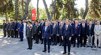 15 Temmuz şehitleri İzmir’de dualarla anıldı