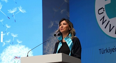 46 yaşında okul birincisi oldu, ayakta alkışlandı…