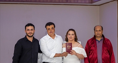 Aşka işaret diliyle “evet” dediler