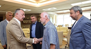 Başkan Büyükakın şampiyonları ağırladı