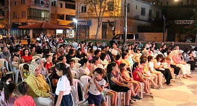 Başkan Çerçioğlu Yenipazar'da Vatandaşları Açık Hava Sineması ile Buluşturdu