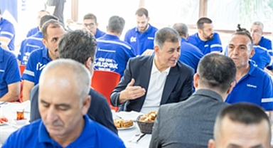 Başkan Tugay güne İZBETON emekçileriyle başladı 