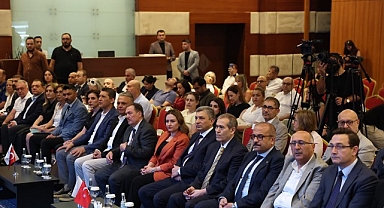 Başkan Vekili Özdemir Kaleiçi Zirvesi’ne katıldı