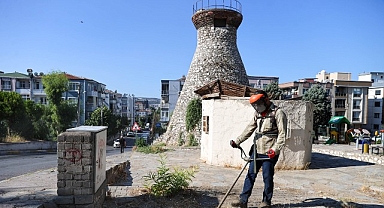 Buca’da yaz temizliği hız kesmeden sürüyor