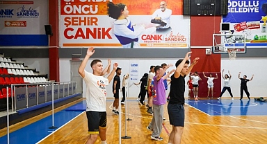 Canik'te Gençler Parkurun Tozunu Dumana Katıyor