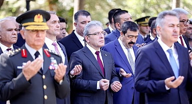 DEÜ Rektörü Prof. Dr. Bayram Yılmaz, 15 Temmuz Demokrasi ve Millî Birlik Günü programlarına katıldı