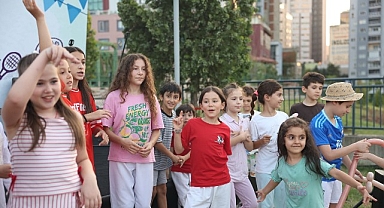 Doğanbey Mahallesi’nde Yaz Akşamı Şenliğe Dönüştü