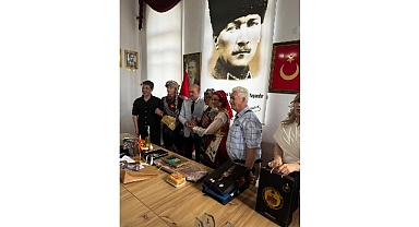 Efes Selçuk Halk Oyunları Ekibi Akşehir'de Büyük Beğeni Topladı
