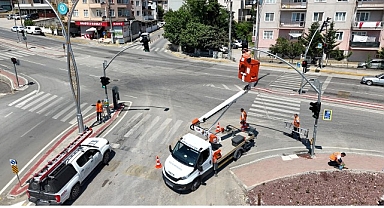 Güvenli yolculuk için Büyükşehir mesaide