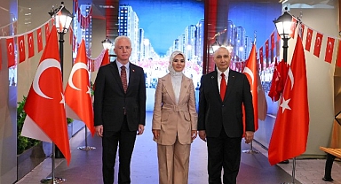 “İrade Bizim, Zafer Bizim” sergisi ziyaretçileriyle buluştu