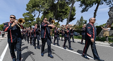 İzmir'in tarihine 83 yıldır “müzikle” tanıklık ediyorlar