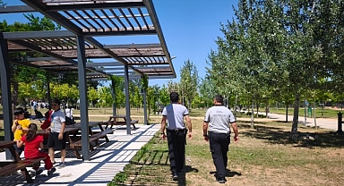 Kameralar ve ekipler iş başında, güvenlik zirvede