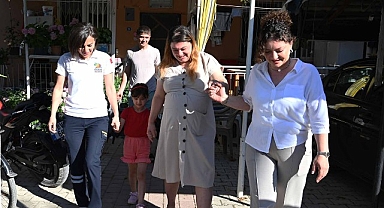 Kemer'de anne adaylarının yol arkadaşı: Anne Taksi