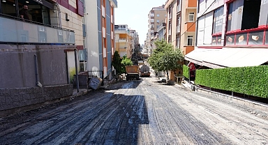 Maltepe’de asfalt hamlesiyle yollar yenileniyor