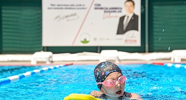 Osmangazi’de Çocuklar Geleceğe Kulaç Atıyor