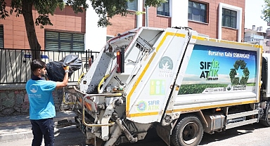 Osmangazi’de Çöp Evden 2,5 Ton Geri Dönüşüm Atığı Çıkarıldı