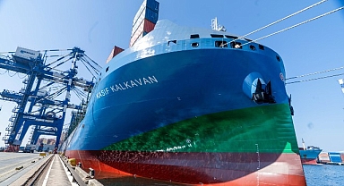 Türkiye’nin ilk ve en büyük LNG’li konteyner gemilerinden Kaşif Kalkavan, ilk uğrağını Marport’ta gerçekleştirdi