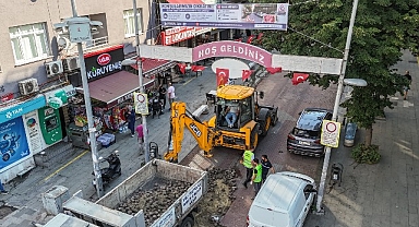 Ali Fuat Başgil Caddesi de yenileniyor