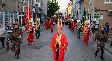 Balkanların Ezgileri Osmangazi Sokaklarında Yankılandı