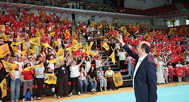Başkan Altay, Genç KOMEK Yaz Okulu’nun Muhteşem Kapanış Programına Katıldı