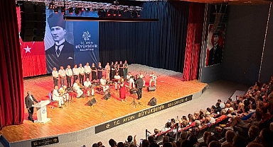 Başkan Çerçioğlu Didim'de vatandaşları Türk Sanat Müziği Korosu konseri ile buluşturdu
