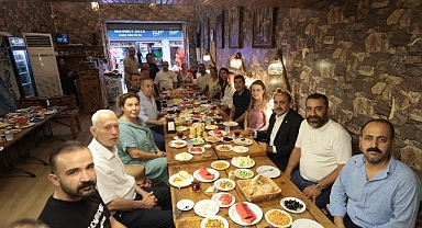 Başkan Mutlu, Tarihi Çarşı’da esnafla buluştu: “Kemeraltı, en büyük zenginliğimiz”