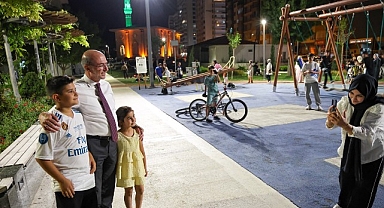 Başkan Özgökçen, Pekyatırmacı ve Bağcı Şefikcan Parkı’nda Vatandaşlarla Bir Araya Geldi