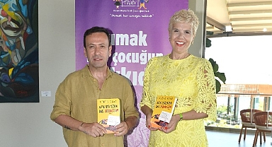 Bodrum'da anlamlı buluşma! Özgür Aras'ın çok konuşulan kitabı yeni baskısını Titanic Luxury Collection Bodrum'da kutladı