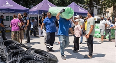 Büyükşehir’den domates ve çilek üreticisine iklim zırhı