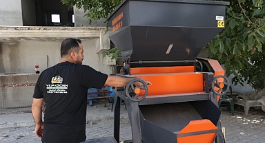 Büyükşehir’den Korkutelili üreticiye yem ezme makinesi desteği