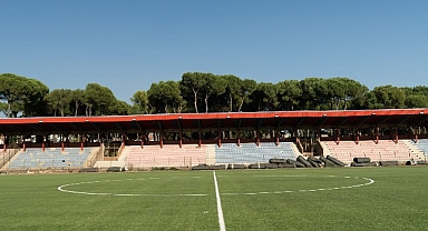 Büyükşehir’den Ödemiş Saraçoğlu Stadı’na yepyeni zemin