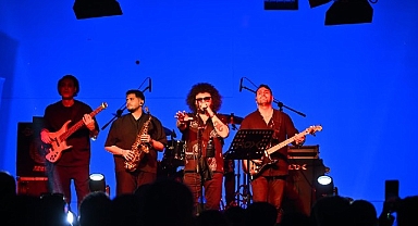 Can Gox, Manisalılara Unutulmaz Bir Gece Yaşattı